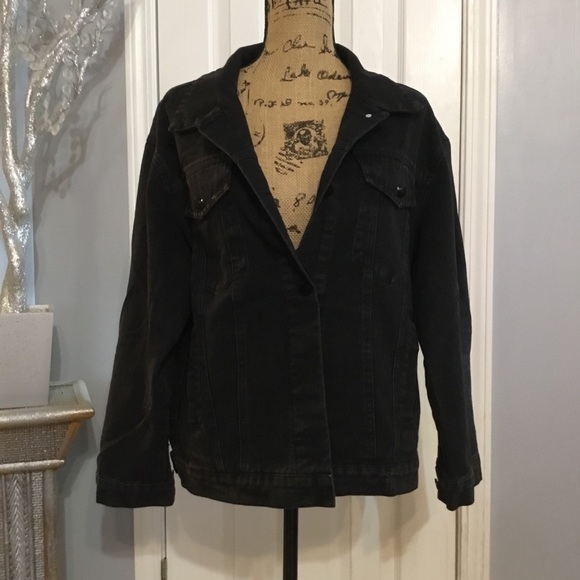 Boho Embroidered Jean Jacket - Picture 4 of 9